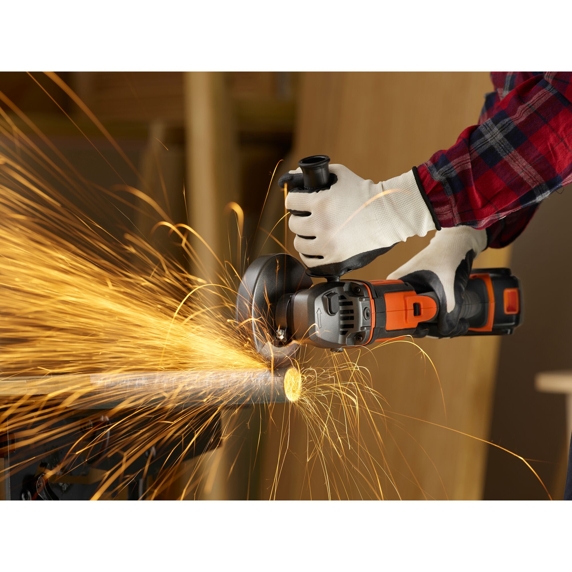 125 mm 18V Akku Winkelschleifer | BLACK+DECKER