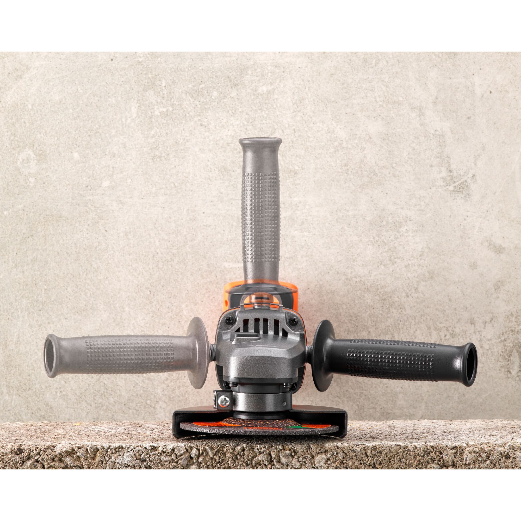 125 mm 18V Akku Winkelschleifer | BLACK+DECKER